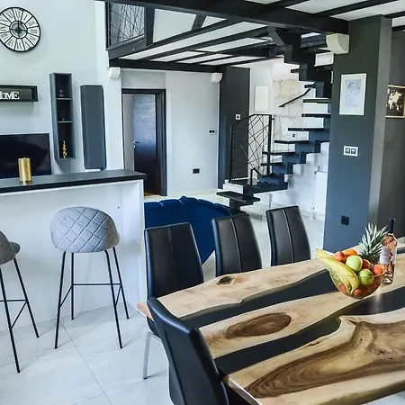 Villa Luxury David With A Private Boat, Heated Pool, Jacuzzi And Sauna *