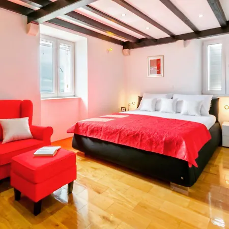 Luxury David With A Private Boat, Heated Pool, Jacuzzi And Sauna Villa Nerezisca