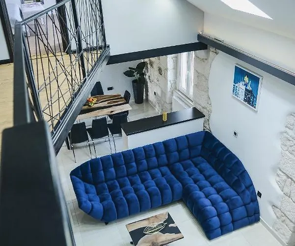 Luxury David With A Private Boat, Heated Pool, Jacuzzi And Sauna Nerezisca