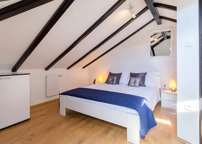 Luxury David With A Private Boat, Heated Pool, Jacuzzi And Sauna Βίλα