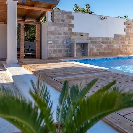Luxury Villa David With A Heated Pool, Jacuzzi And Sauna