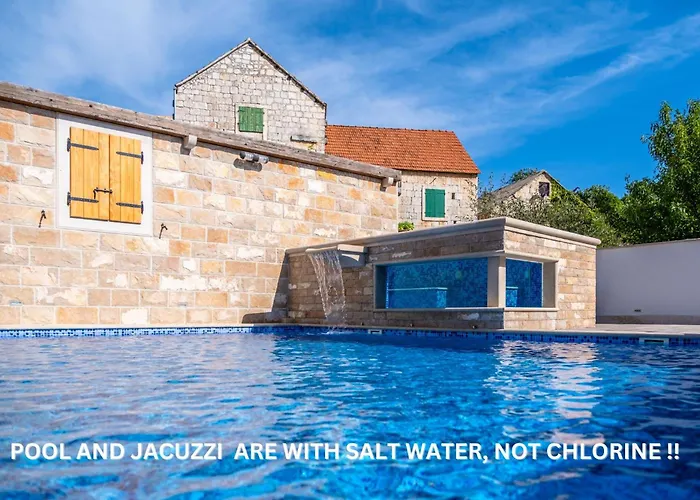 Luxury David With A Private Boat, Heated Pool, Jacuzzi And Sauna * Nerežišća