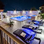 Villa Luxury David With A Private Boat, Heated Pool, Jacuzzi And Sauna Nerezisca