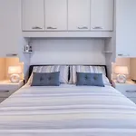 Villa Luxury David With A Private Boat, Heated Pool, Jacuzzi And Sauna Nerezisca